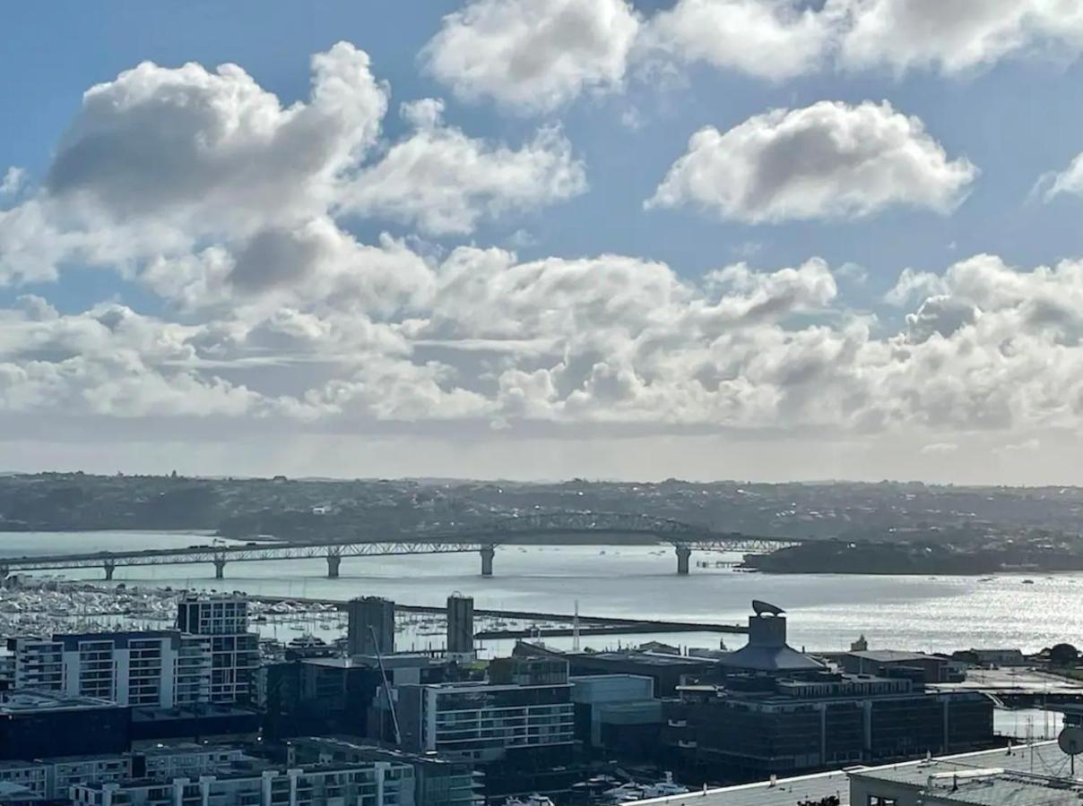 Skytower View And Seaview 2 Bedroom Apartment Auckland Exterior photo